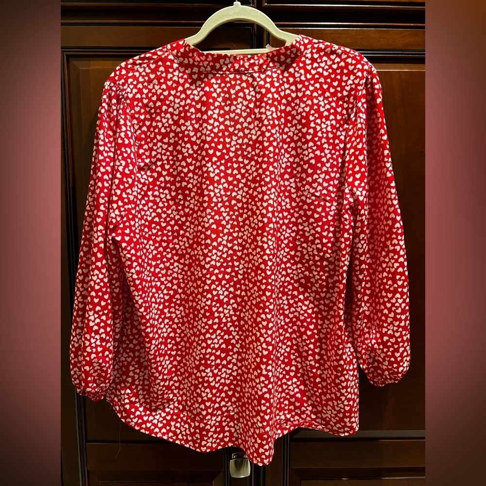 NWT Adrienne Vittadini Red Blouse Adorned w/White Hearts - XL - Picture 4 of 6
